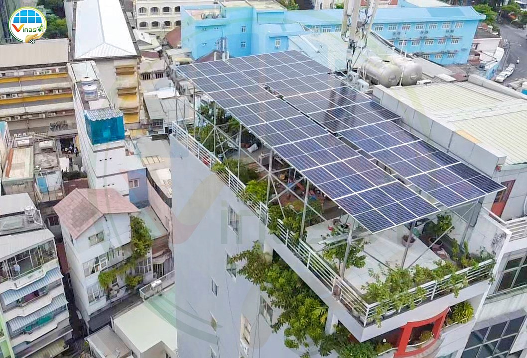 (Lắp đặt điện mặt trời mái nhà - giải pháp tự chủ nguồn cung và tiết kiệm điện tối ưu)