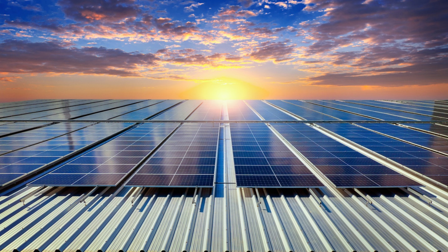 lắp đặt điện mặt trời để giải quyết vấn đề giá điện tăng cao