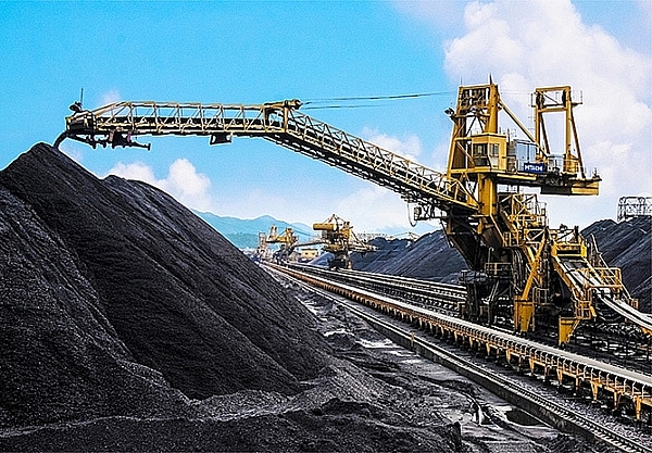sản lượng than cung cấp cho EVN đang bị thiếu hụt